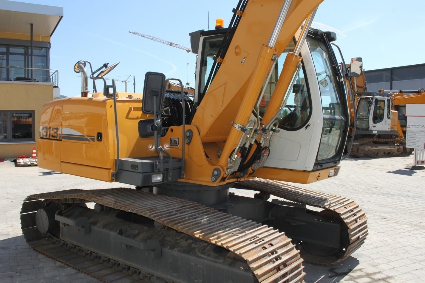 Liebherr R313 used for sale or rent - Baumaschinen-Kontor